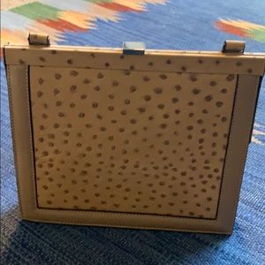 Vintage Shoulder Bag - Tan Ostrich
